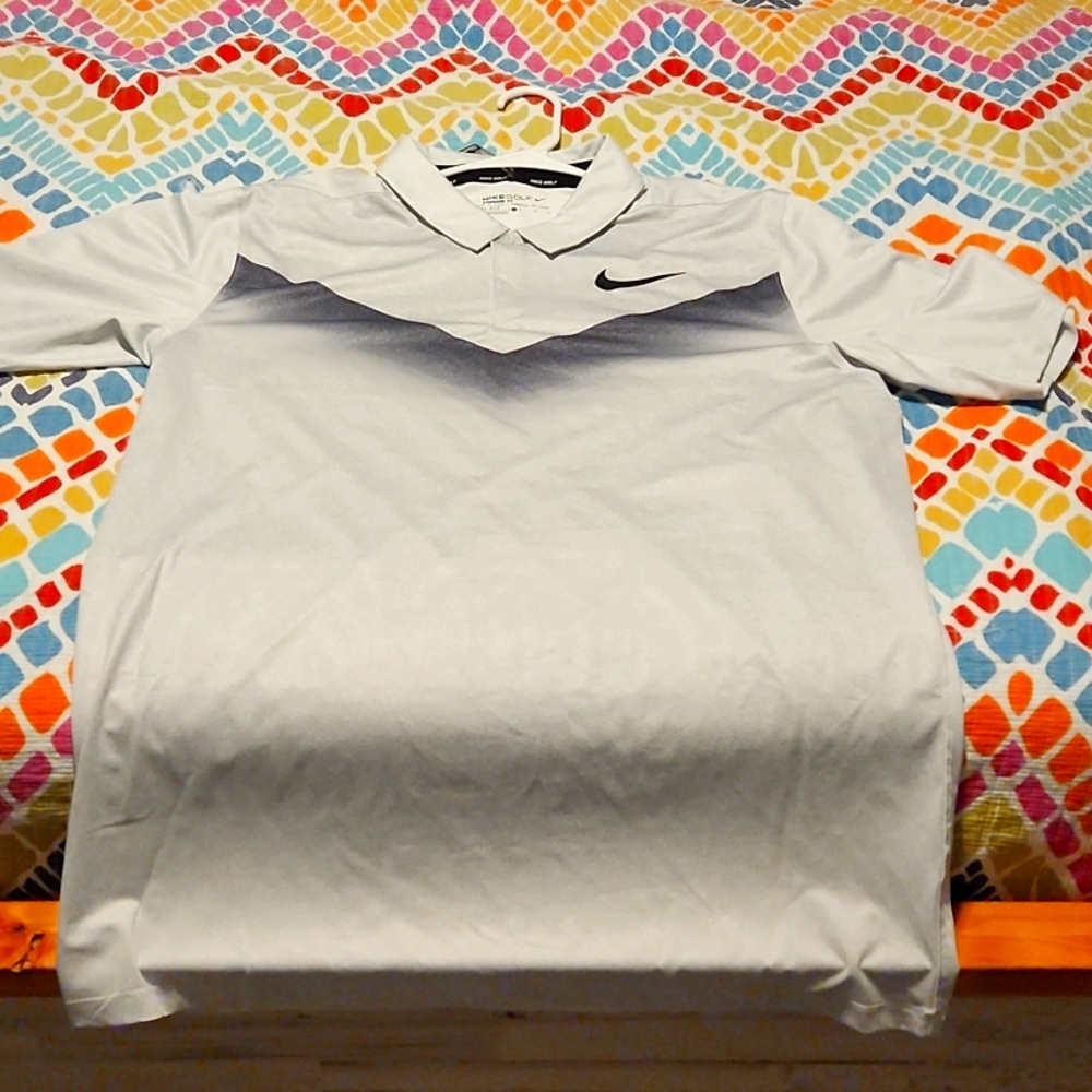 NWT Nike golf polo. Gray/black. Standard fit.
